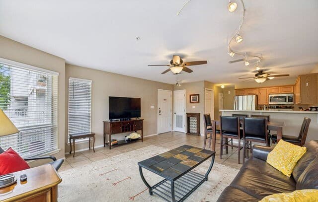730 E Mather St Unit #F102, New Braunfels, TX 78130 — photo 18