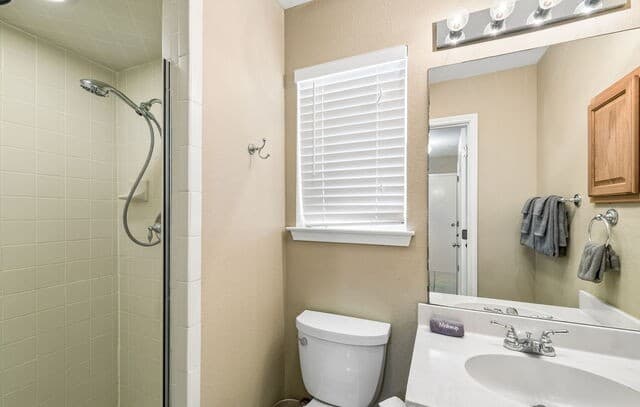 730 E Mather St Unit #F102, New Braunfels, TX 78130 — photo 24