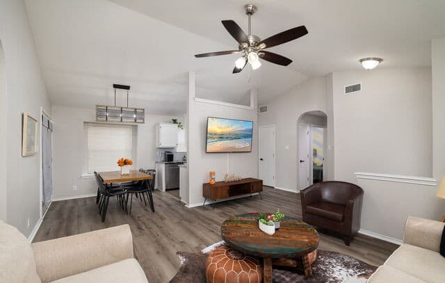 9011  Arch Brg, San Antonio, TX 78254 — photo 4