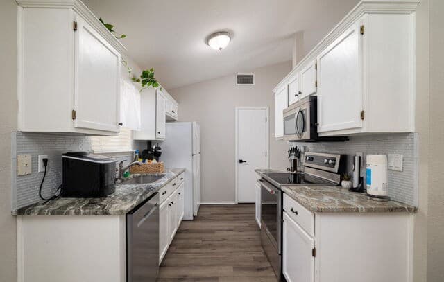 9011  Arch Brg, San Antonio, TX 78254 — photo 7