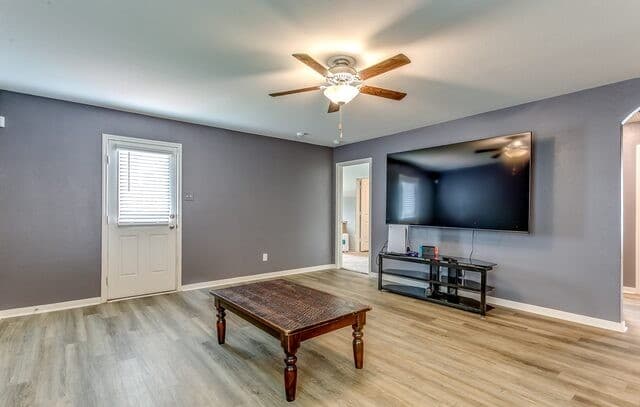 11754  Davalos Ln, San Antonio, TX 78252 — photo 10