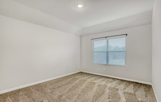 3526  Manoway Bay, San Antonio, TX 78223 — photo 6