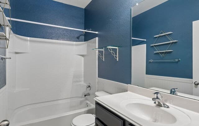 7811  Creekshore CV, San Antonio, TX 78254 — photo 7