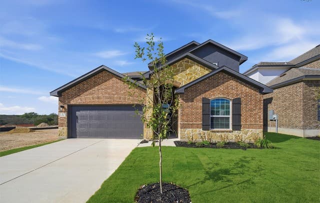 212 Ednie Ln
