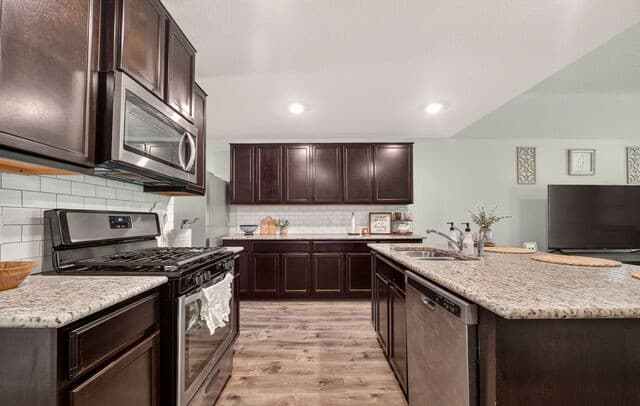 6527  Hoffman Pln, San Antonio, TX 78252 — photo 10