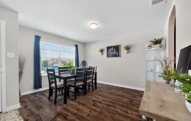 6527  Hoffman Pln, San Antonio, TX 78252 — photo 5