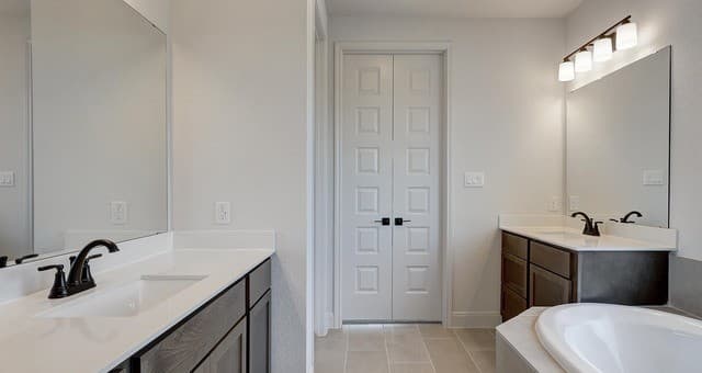 10137  Lowery Place, San Antonio, TX 78254 — photo 15