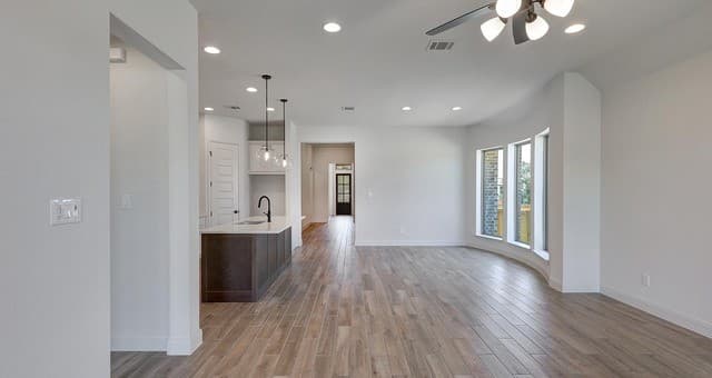 10137  Lowery Place, San Antonio, TX 78254 — photo 3