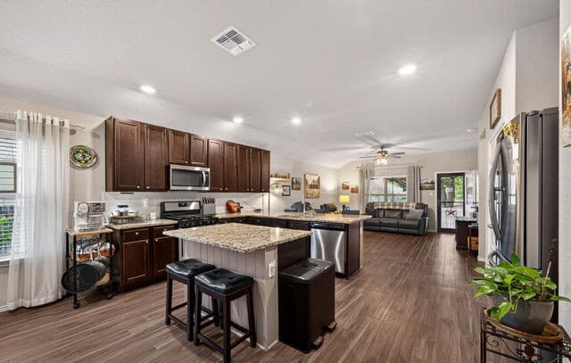 329 Hinsdale Run, Cibolo, TX 78108 — photo 7
