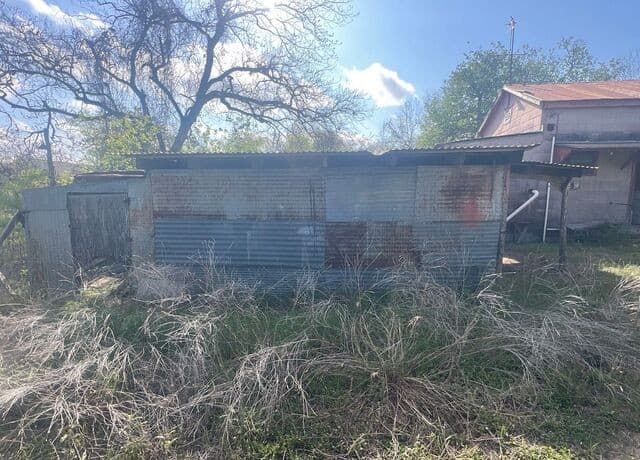 898  American Boulevard, New Braunfels, TX 78130 — photo 11
