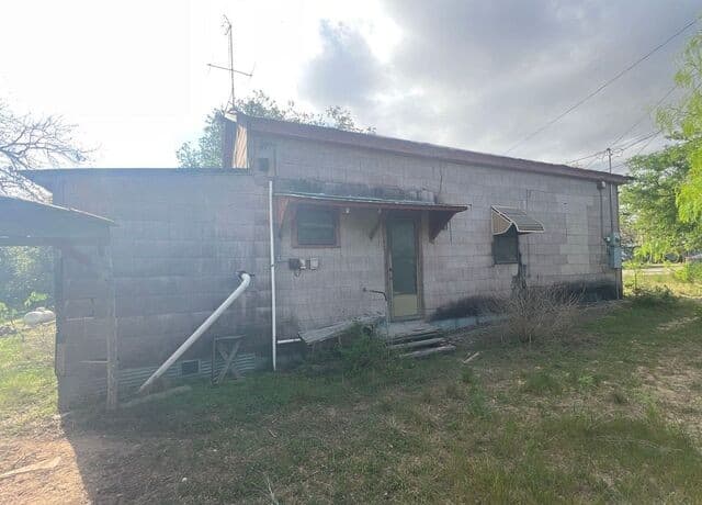 898  American Boulevard, New Braunfels, TX 78130 — photo 4