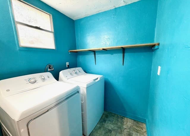 944 Briscoe Aly, San Antonio, TX 78207 — photo 9