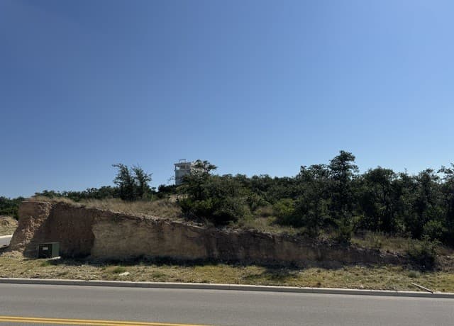 11206  Kendall Canyon, San Antonio, TX 78255 — photo 5