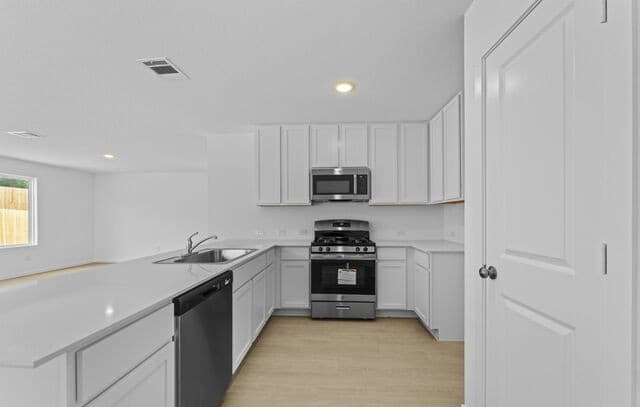 14923 Warwick Shire, San Antonio, TX 78254 — photo 6