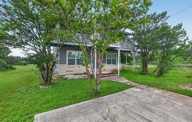 414  Medina Dr, Bandera, TX 78003 — photo 9