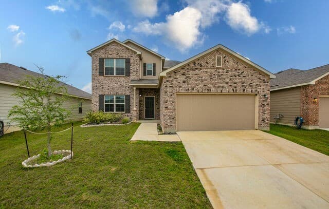 7045 Vista Loop