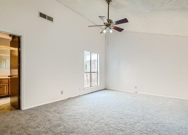 13806  Brays Forest, San Antonio, TX 78217 — photo 6