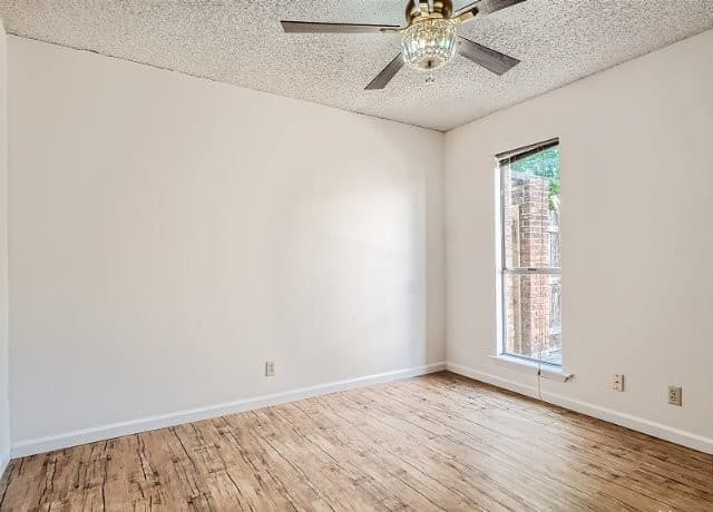 13806  Brays Forest, San Antonio, TX 78217 — photo 8