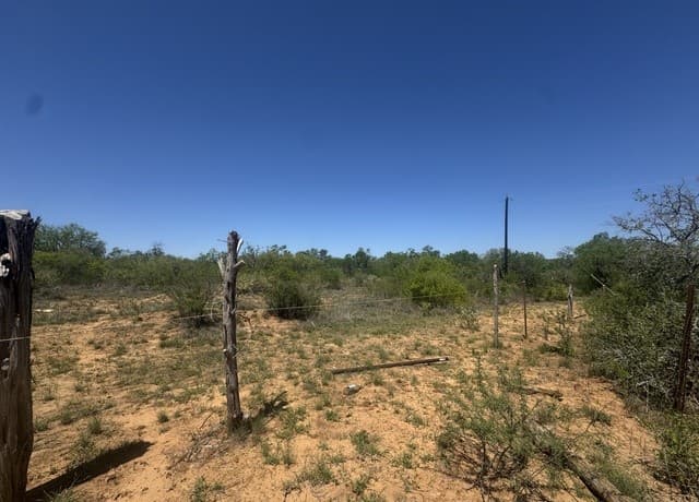 00  Kyote, Bigfoot, TX 78005 — photo 2