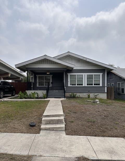 1314 W Woodlawn Ave