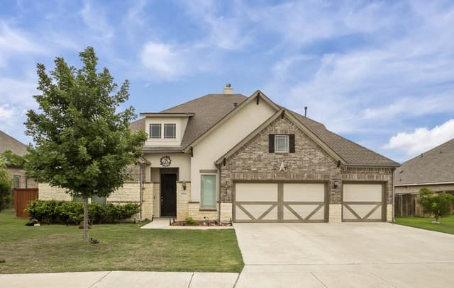 6914 Hallie Hill