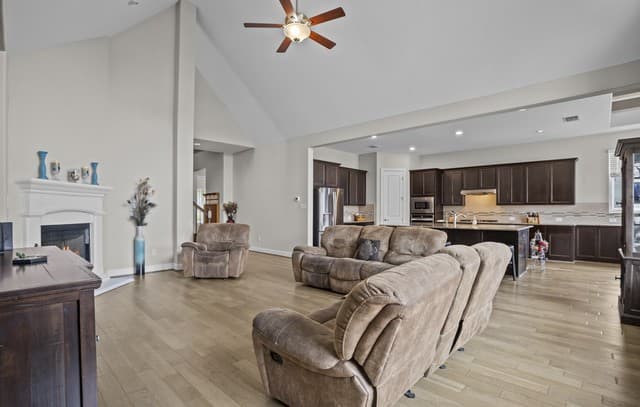 6914  Hallie Hill, Schertz, TX 78154 — photo 17