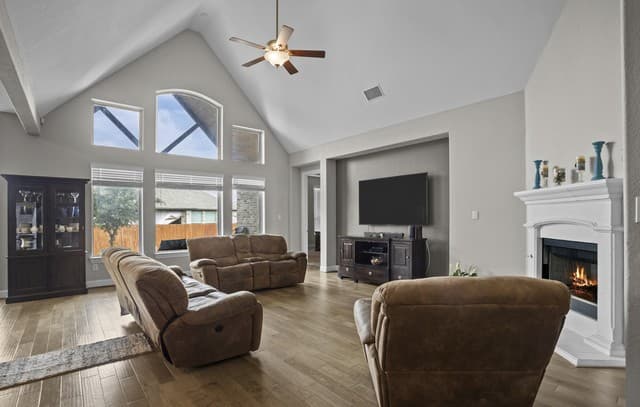 6914  Hallie Hill, Schertz, TX 78154 — photo 6