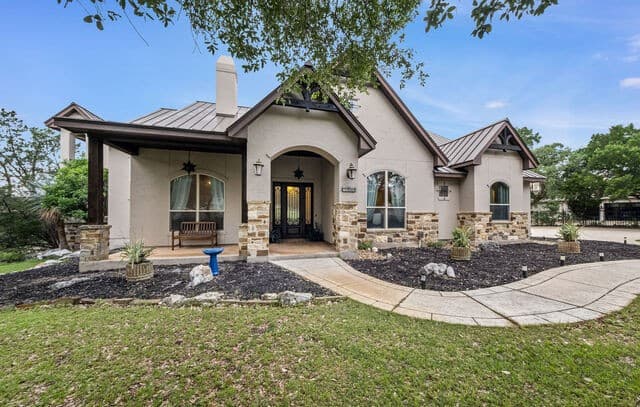 1955  Oakland Bnd, San Antonio, TX 78258 — photo 2
