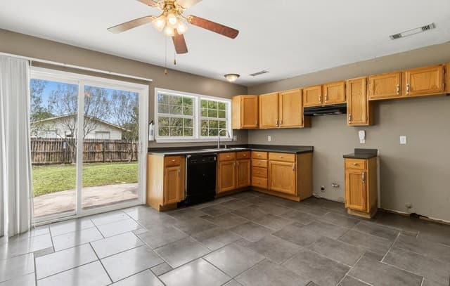 9703 Boonsboro Dr, San Antonio, TX 78245 — photo 4