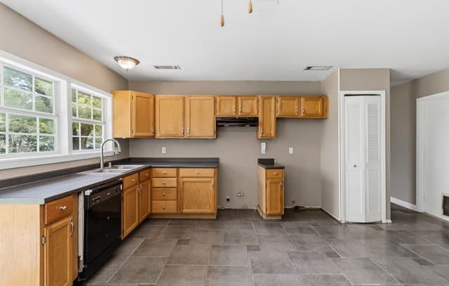 9703 Boonsboro Dr, San Antonio, TX 78245 — photo 5