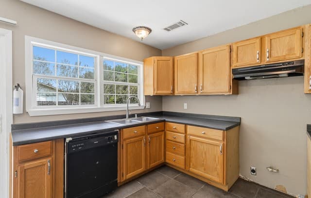 9703 Boonsboro Dr, San Antonio, TX 78245 — photo 6