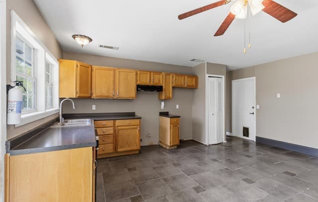 9703 Boonsboro Dr, San Antonio, TX 78245 — photo 8