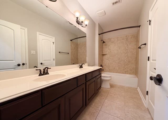 2711  Mossgrove Park, San Antonio, TX 78230 — photo 12