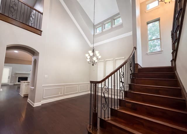 2711  Mossgrove Park, San Antonio, TX 78230 — photo 15