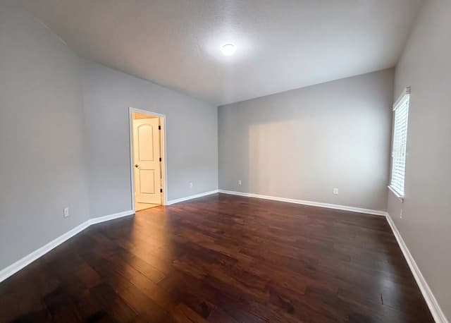 2711  Mossgrove Park, San Antonio, TX 78230 — photo 8