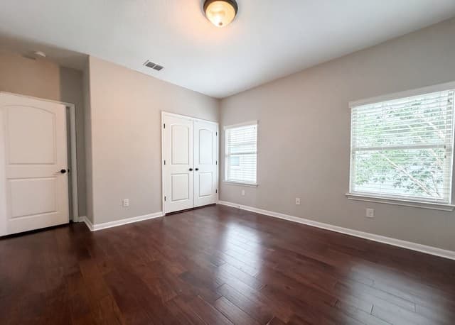 2711  Mossgrove Park, San Antonio, TX 78230 — photo 9