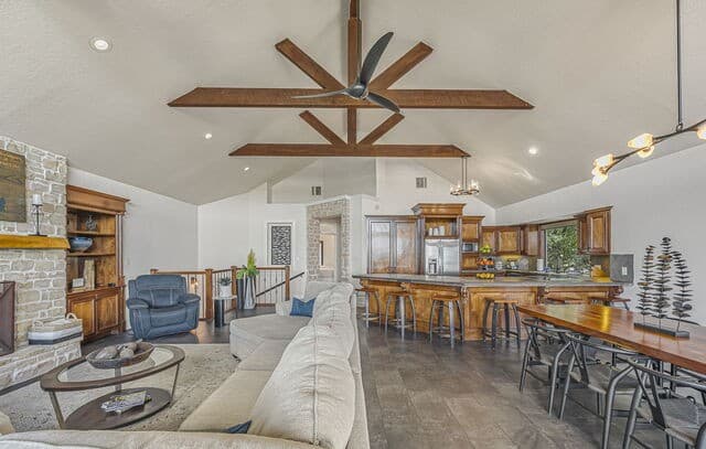 717  Riviera, Canyon Lake, TX 78133 — photo 9