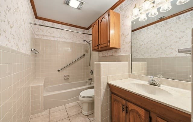 901  Gentilz, Castroville, TX 78009 — photo 23