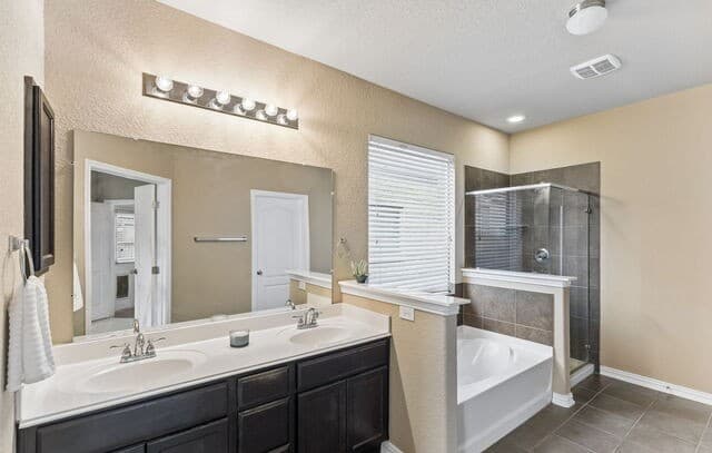 7903  Headwaters Trl, San Antonio, TX 78254 — photo 14