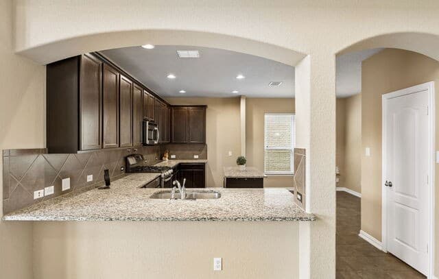 7903  Headwaters Trl, San Antonio, TX 78254 — photo 8