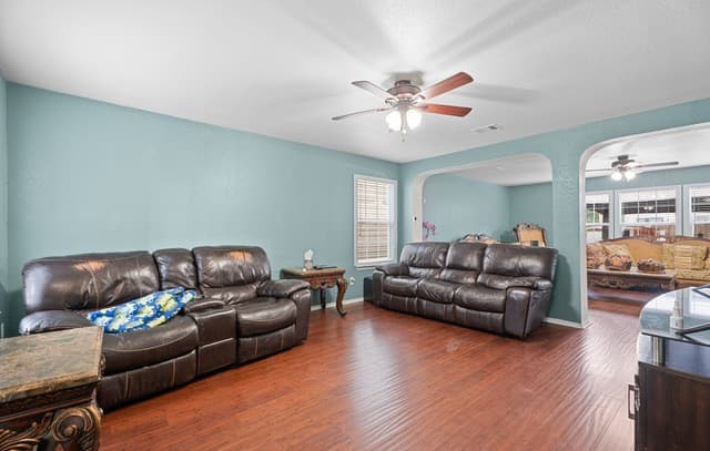 5019  Green Post, San Antonio, TX 78223 — photo 6
