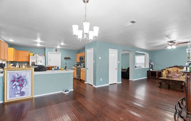 5019  Green Post, San Antonio, TX 78223 — photo 8