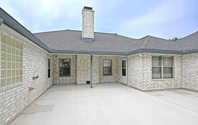 125  Red Oak Trl, Marion, TX 78124 — photo 6