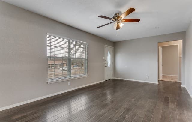 434  Olney Dr, San Antonio, TX 78209 — photo 4