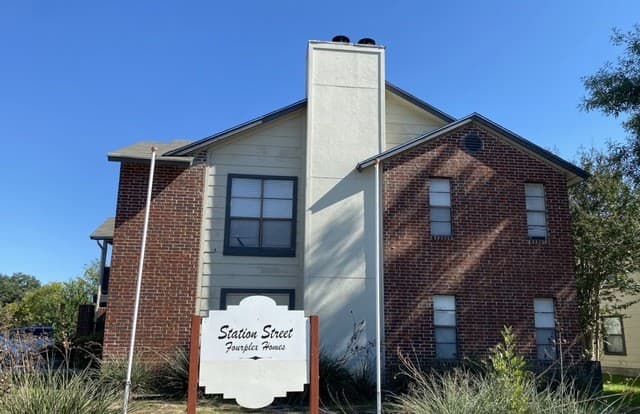 806  Station, Converse, TX 78109 — photo 13