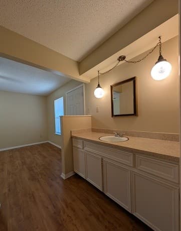 929  Ohio St, New Braunfels, TX 78130 — photo 20