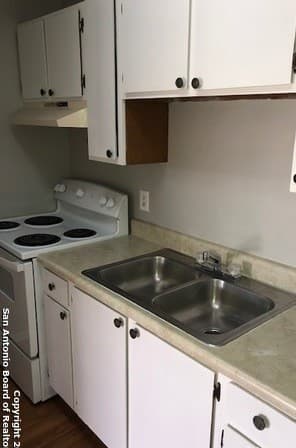 515  Humble Ave Unit 106, San Antonio, TX 78225 — photo 2
