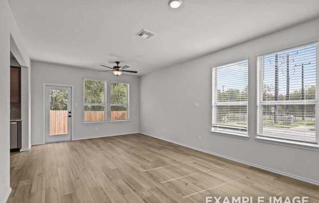 285  W Quill Dr Building 7, San Antonio, TX 78228 — photo 18