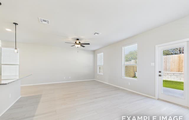 285  W Quill Dr Building 5, San Antonio, TX 78228 — photo 10