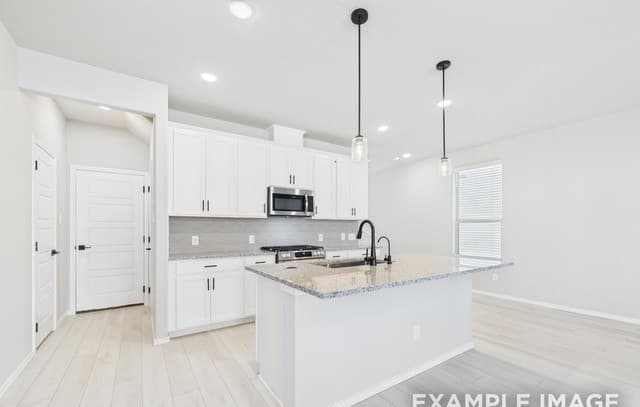 285  W Quill Dr Building 5, San Antonio, TX 78228 — photo 6